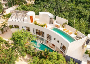 Majestic Jungle Villa with 2 Pools & Rooftop BBQ